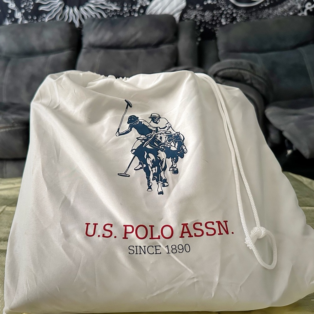 Vintage U.S. Polo Assn.Tan Interior crossbody purse - Picture 13 of 16